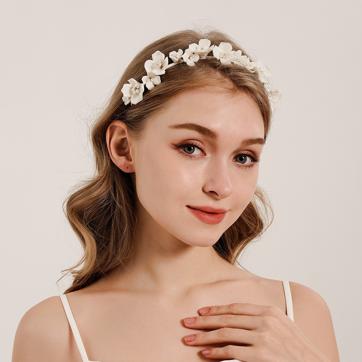 Efily เจ้าสาวดอกไม้สีขาวผม Hoo - Wedding Arch Flower บทวิจารณ์และราคา